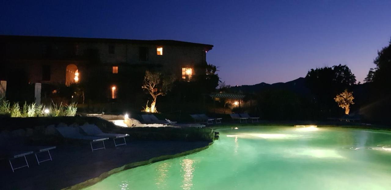 Hotel Podere Conti Filattiera Eksteriør billede