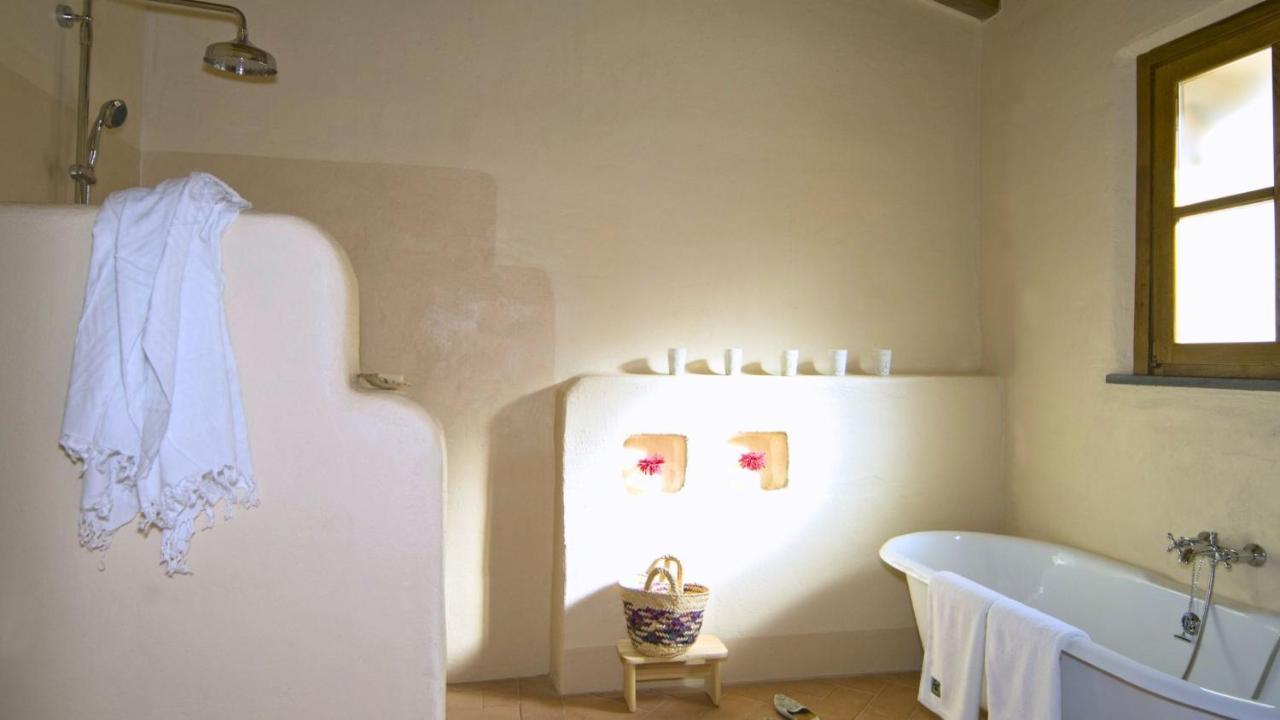 Hotel Podere Conti Filattiera Eksteriør billede